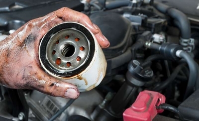 Dấu hiệu cần thay nhớt ô tô, xe máy nếu không muốn hỏng xe