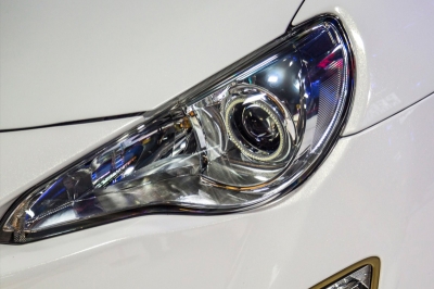 Sơn chóa đèn ô tô tại Hà Nội