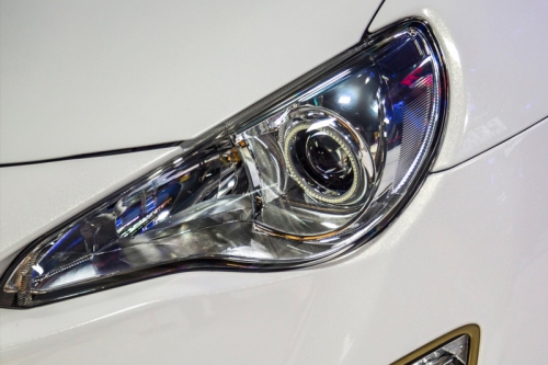 Sơn chóa đèn ô tô tại Hà Nội